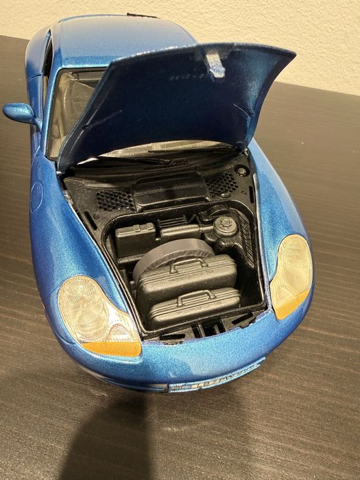 Porsche 911 Carrera 1/18