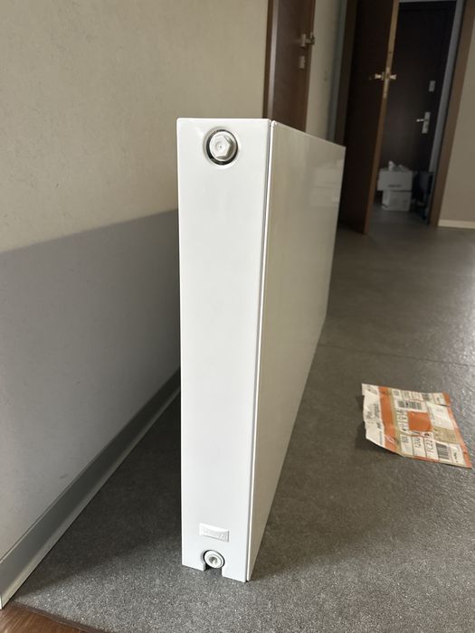 Grzejnik Purmo gładki panel elegancki, nowy