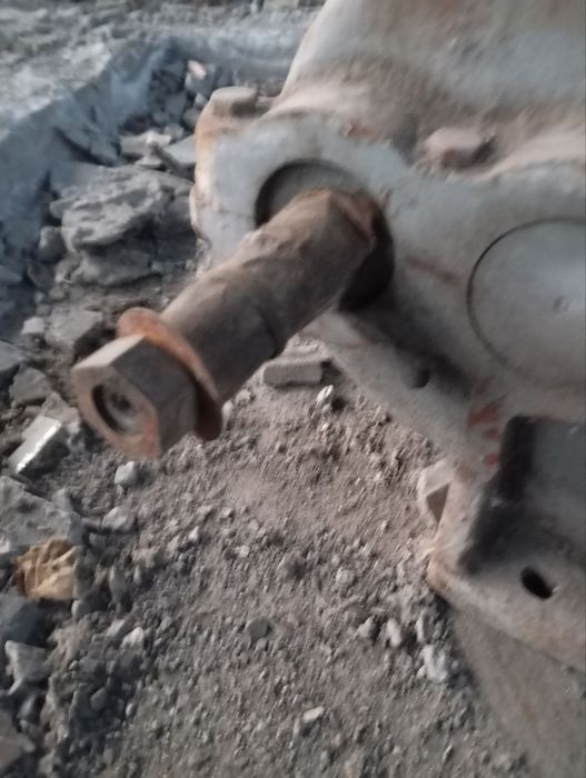 Продам редуктор цилиндрический