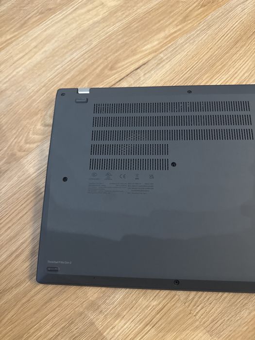 Lenovo Thinkpad P16s Gen 2 AMD
