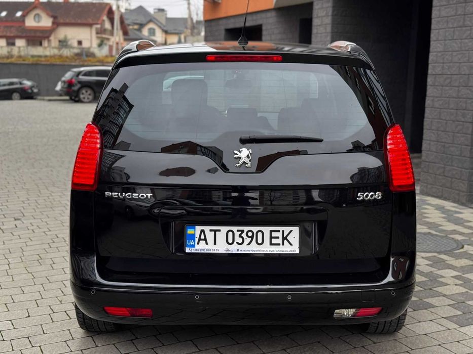 Peugeot 5008 2011