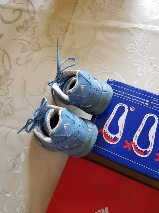 Buty Adidas rozm.28