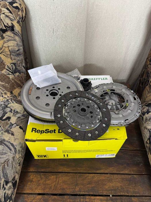 Комплект щеплення/сцепление/Маховик/Корзина/вижимний/всі моделі авто!