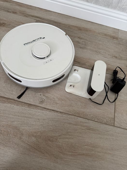 РОБОТ  пилосос Rowenta