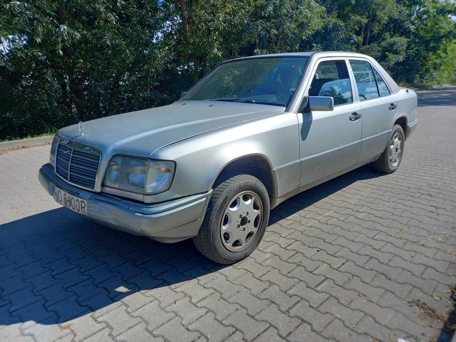 Mercedes-Benz W124
