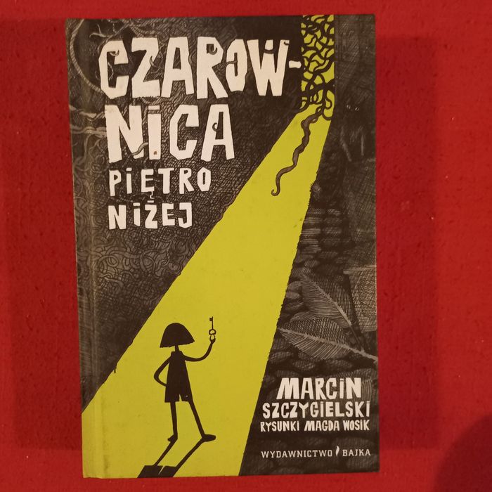 Czarownica piętro niżej - Marcin Szczygielski