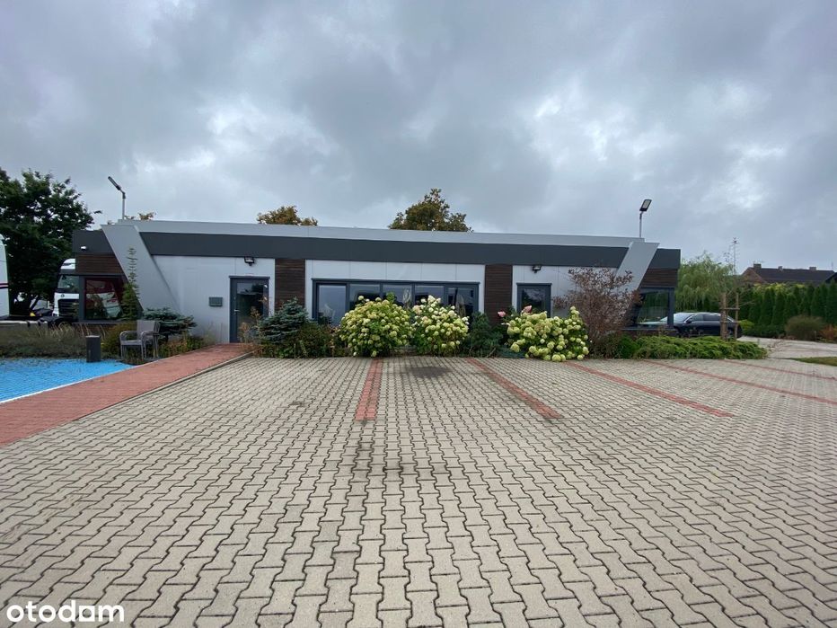 syndyk sprzeda biurowiec 184 m2 z parkingiem 5500 m2