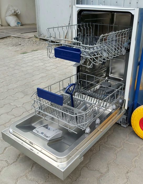Встраиваемая посудомоечная машина б/у 45 см узкая Сименс Siemens