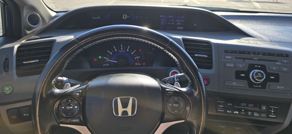 Honda Civic 2012 VIN NLAFB8660CW000363 фото оголошення 11 з 17