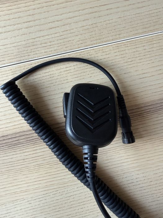 Radiotelefon Yaesu VX-8R