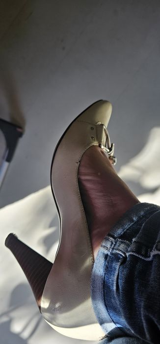 Buty czółenka jasne