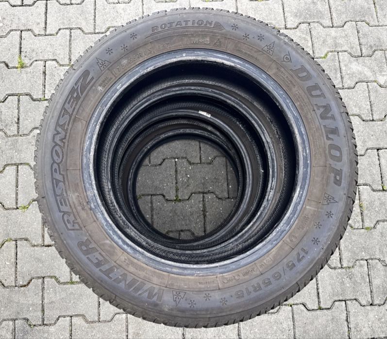 pneus 175/65 r15 Dunlop 15€