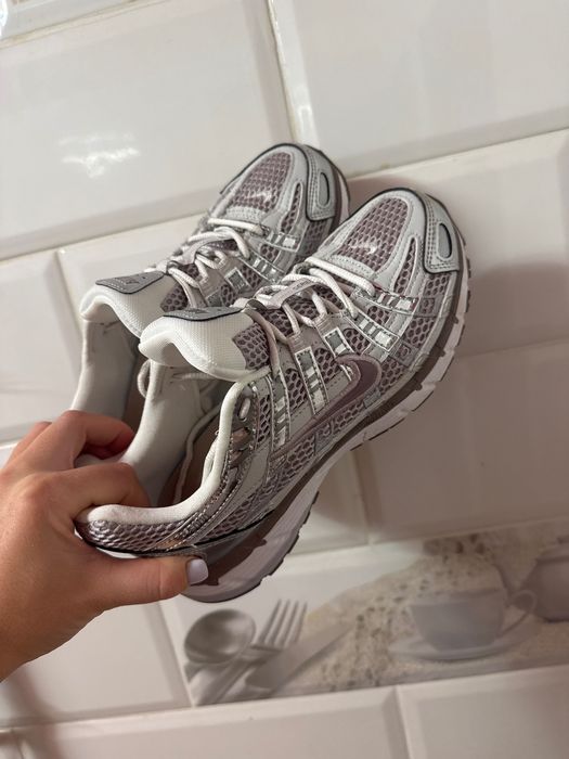 Кросівки Nike p6000