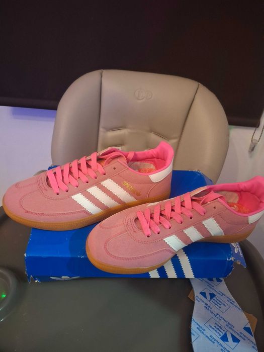 Tenis adidas rosa
