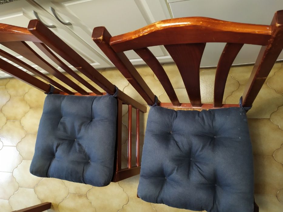 Mesa de Jantar Rústica, maciça tampo de granito e com 6 cadeiras