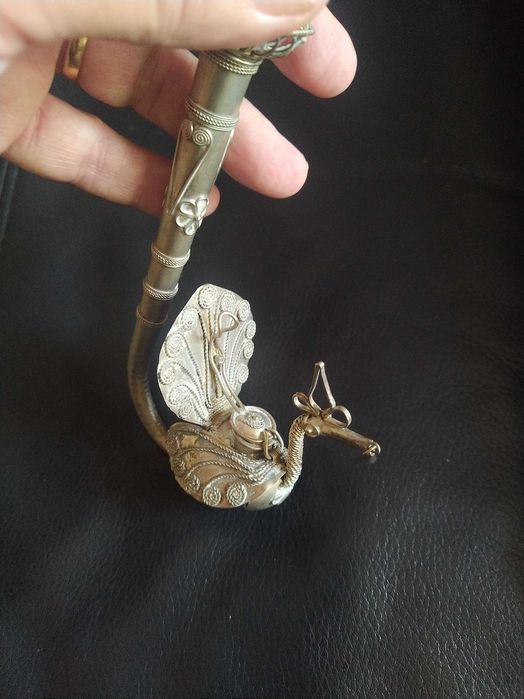 Cachimbo prata, filigrana, com motivos esculpidos