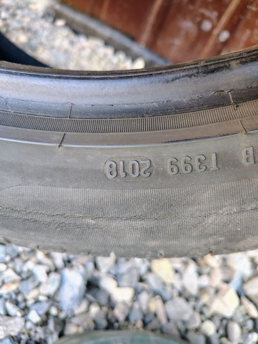 Opony letnie Pirelli 235/45/18