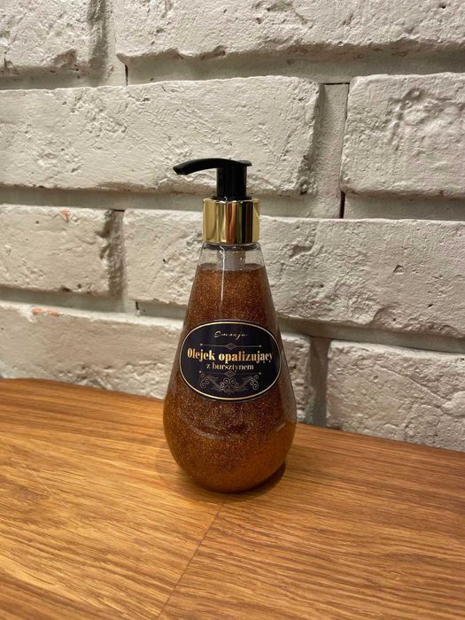Olejek opalizujący z ekstraktem z bursztynu. Zapach: SiAmber