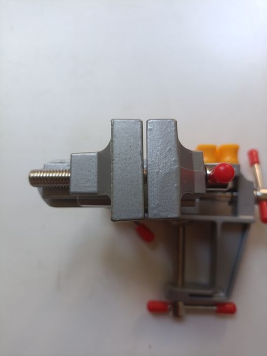 Маленькие  тиски