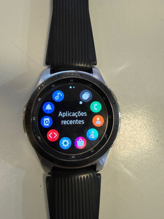 Smartphone OPPO Reno 4 Pro + Samsung Galaxy Watch 46mm