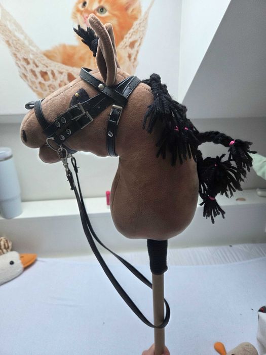 Hobby Horse ze stajnią i sprzętem
