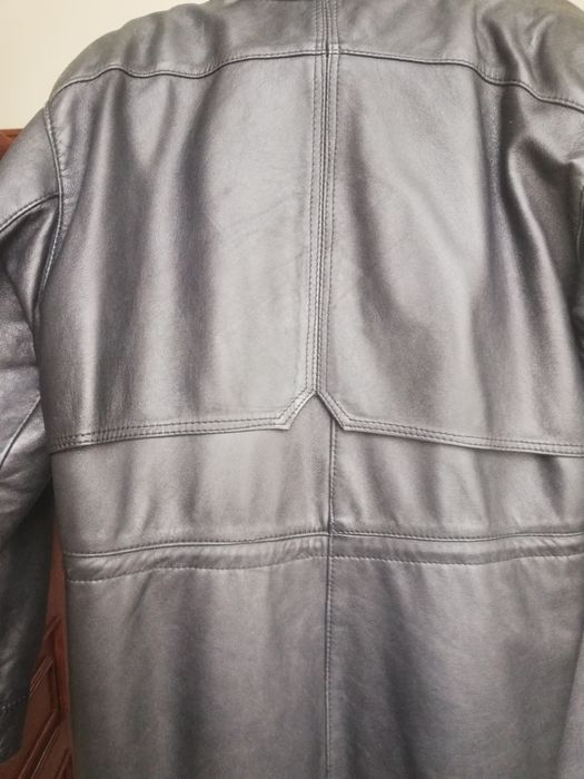 Casaco em Pele Preta