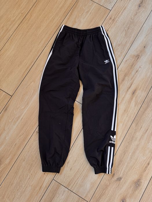 Spodnie joggersy zwężane Adidas Originals