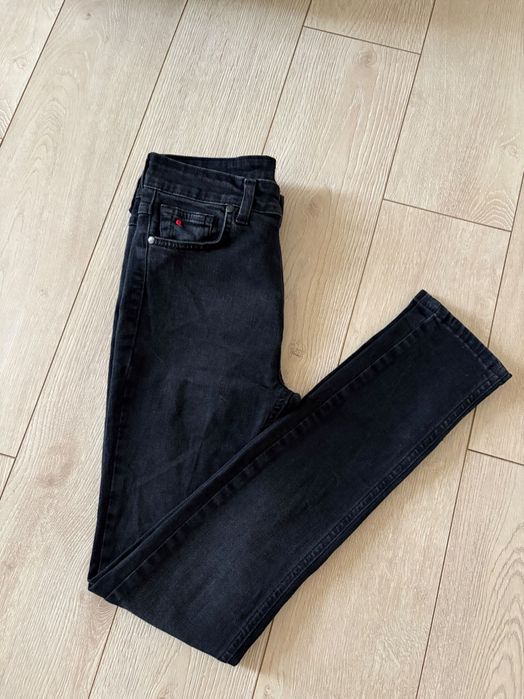 Mrs drama Małgorzata Rozenek S XS spodnie jeansowe slim fit czarne