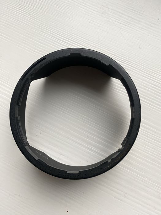 Osłona przeciwsłoneczna Nikon hb-32