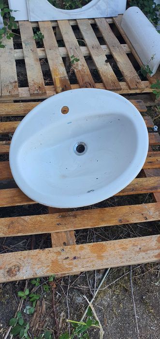 lavatorio de encastrar com balcão