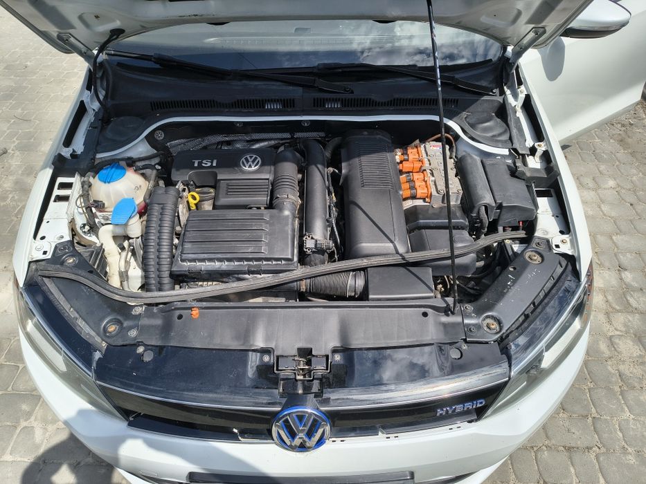 Volkswagen Jetta hybrid  2013
