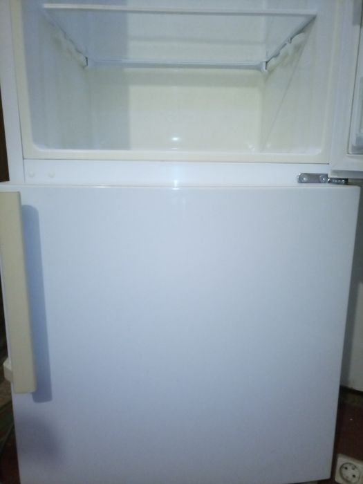 Холодильник Samsung