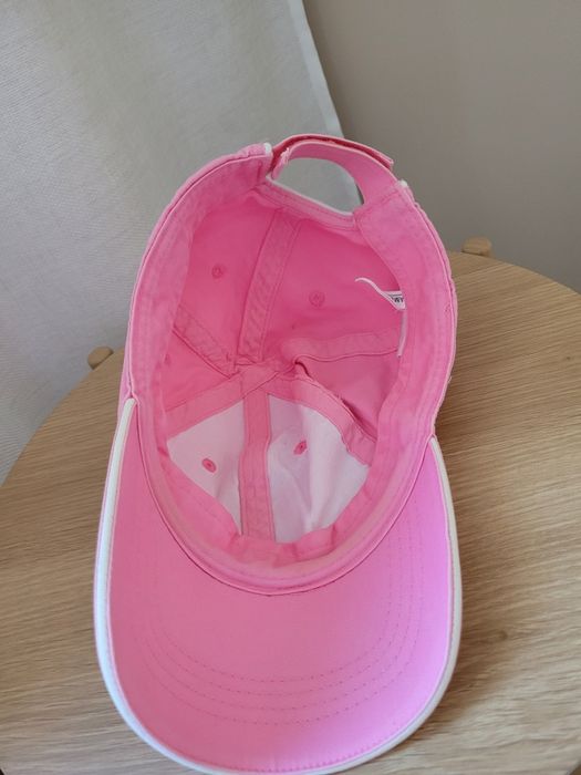 Czapka z daszkiem dla dziewczynki