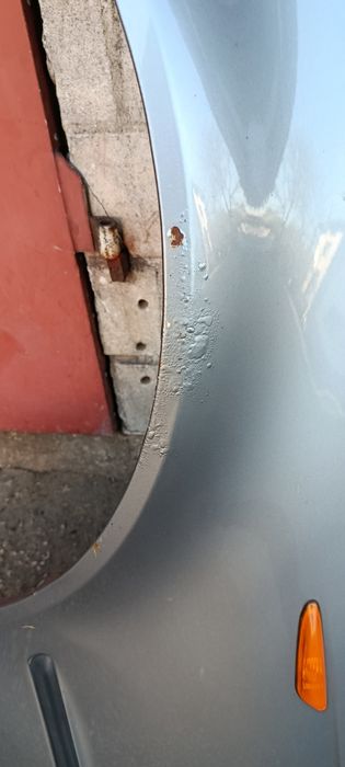 BMW E46 lift sedan kombi błotnik przód przedni prawy A08/7