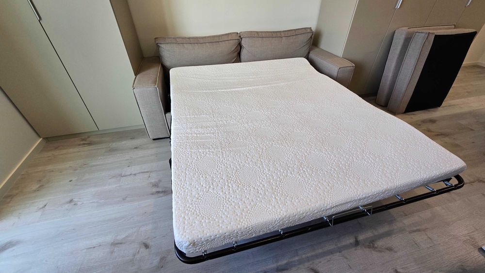 Sofá 3 lugares com cama