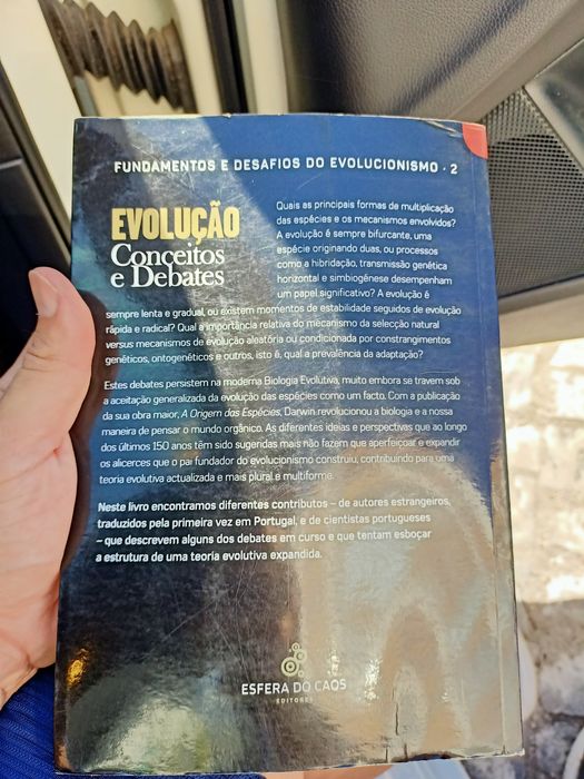 Livro Evolução: Conceitos e Debates, publicado pela Esfera das Ciências / Esfera do Caos
