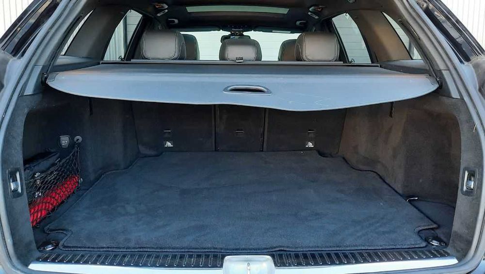 Mercedes-Benz C220 AMG | Auto | Panorâmico | LED | 2015