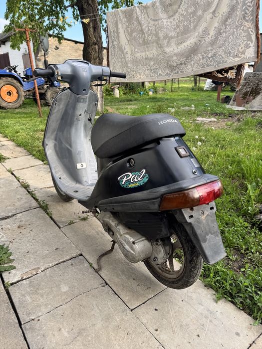 Скутер Honda pal як Dio