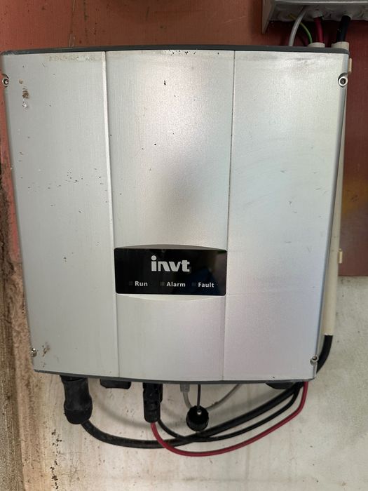Inversor para bombagem solar
