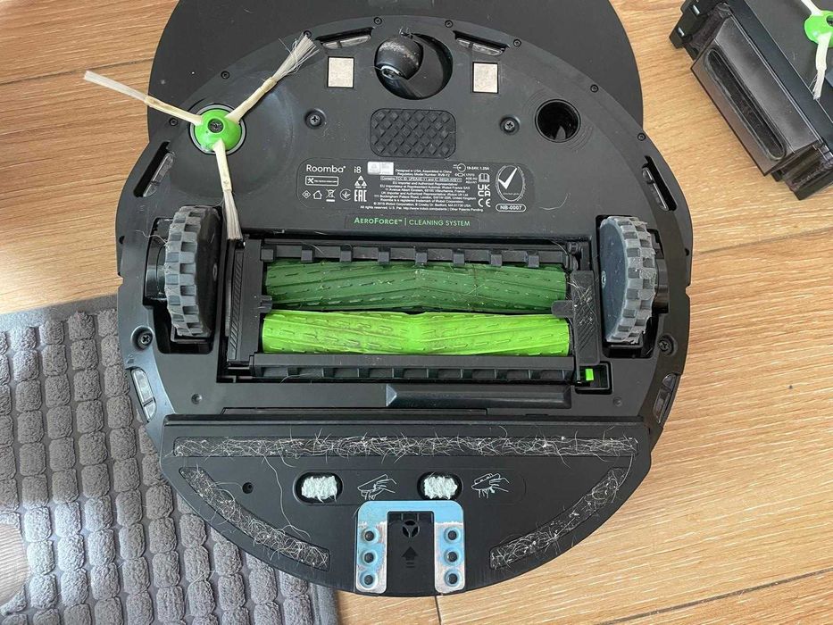 Aspirador Robô IROBOT Roomba Combo I8