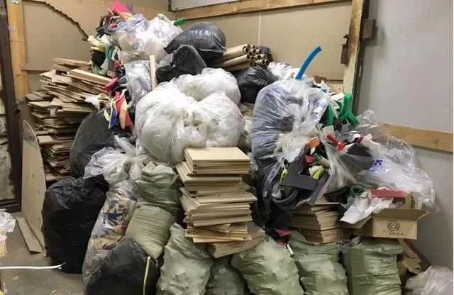 Вивіз сміття Бориспіль. Вантажники ЗІЛ Камаз Газель Гора Ревне Глубоке