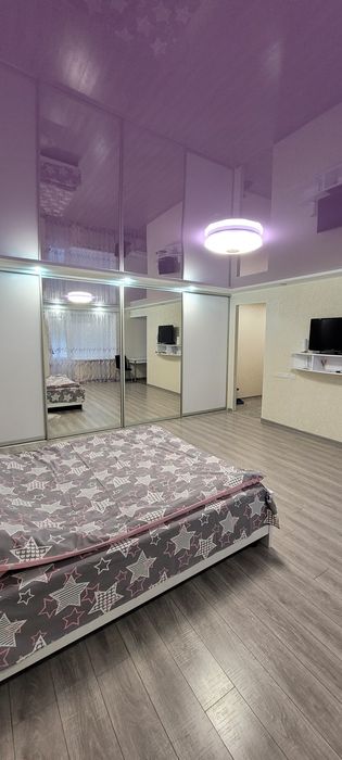 Квартира-студия ЛЮКС в ЦЕНТРЕ  города посуточно