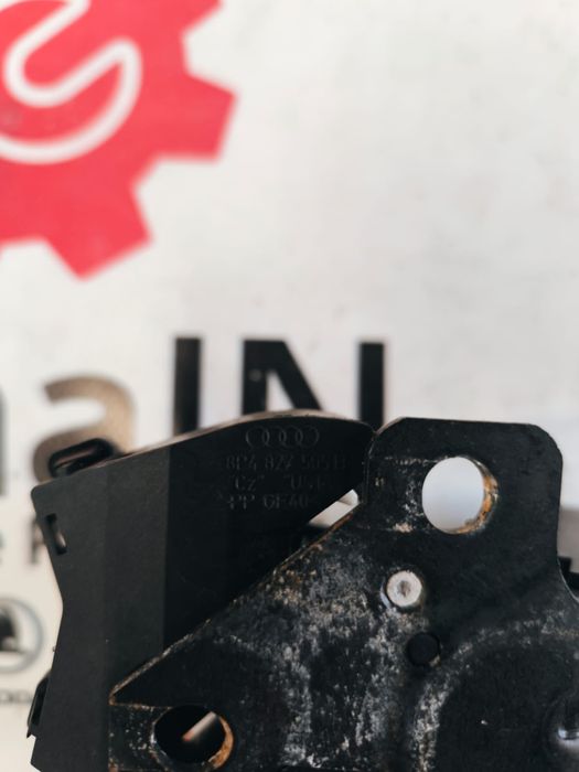 Ficheira Da Mala AUDI A4 B8