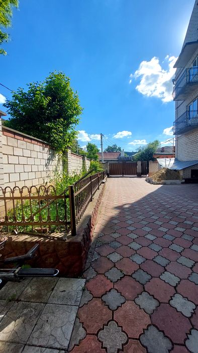 Продам 3-кімнатну квартиру. Вул Київська,6а.
