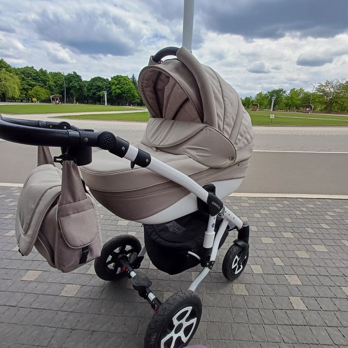 Коляска 2 в 1 Adamex Erika