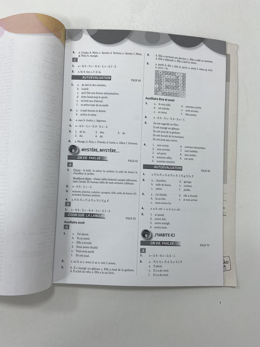 Caderno de atividades de Francês 1 7 ano da editora Areal