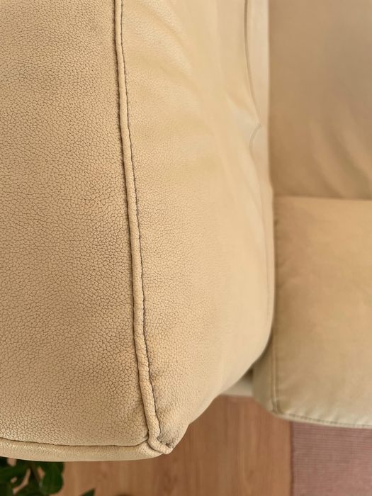 Sofá em Pele - Conforto e Elegância