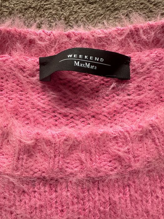 Różowy sweterek Weekend Max Mara O-neck włochaty rozciągliwy M