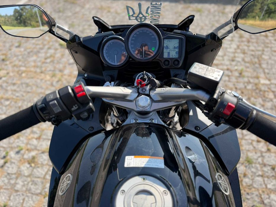Yamaha FJR 1300 Caixa Automática