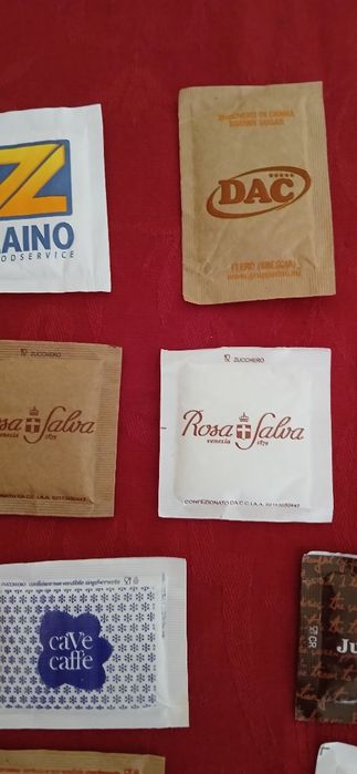 Pacotes de Açúcar, italianos, novos